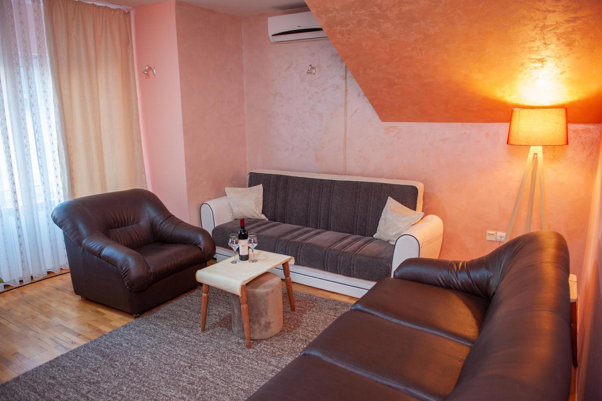 Hotel North City Kosovska Mitrovica Exterior photo
